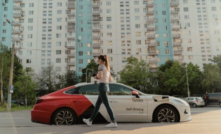 До конца 2026 года в Москве планируют запустить около 200…