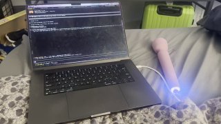 Вайб-кодинг можно ощутить буквально — разрабы наконец-то скрестили Claude Code…